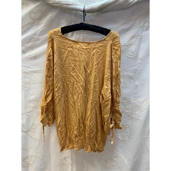 NWOT band of gypsies Yellow Long Sleeve tags removed for laundering Never worn - Picture 2 of 9